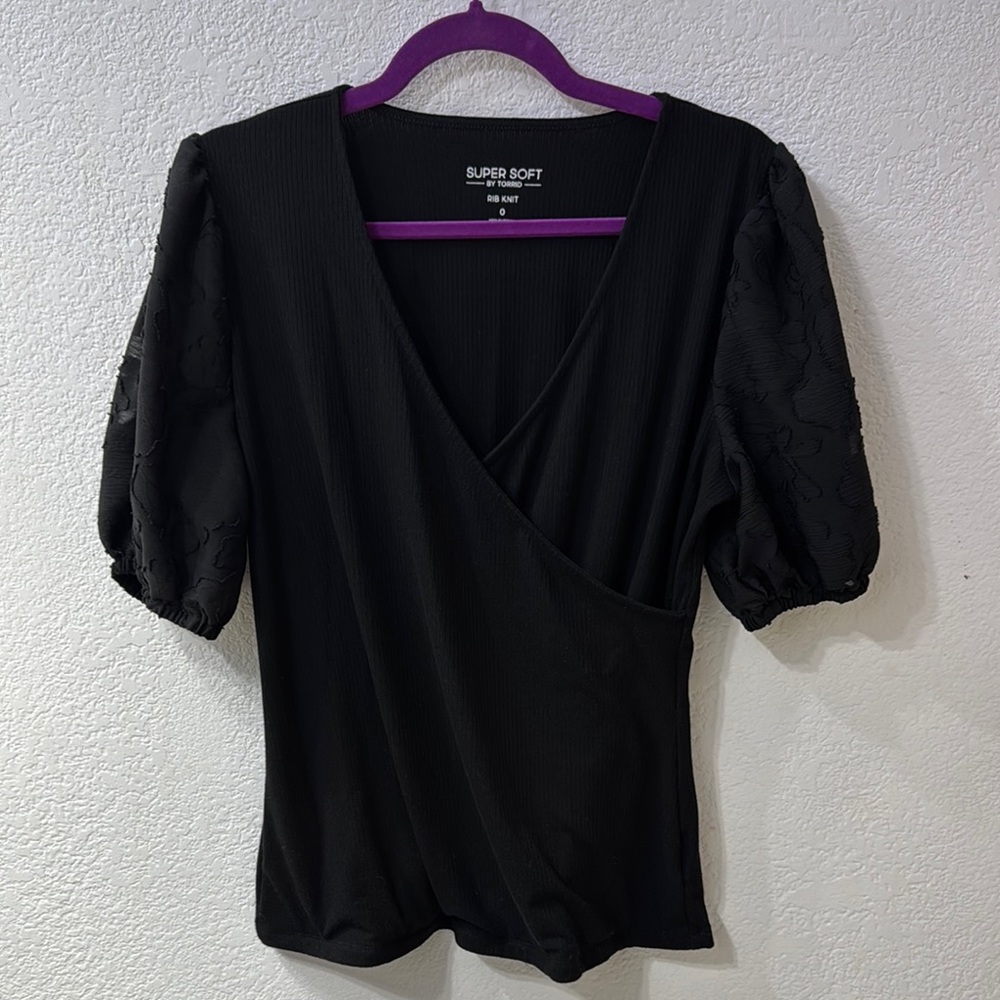 Torrid Black Fitted Puff Sleeve Wrap Top